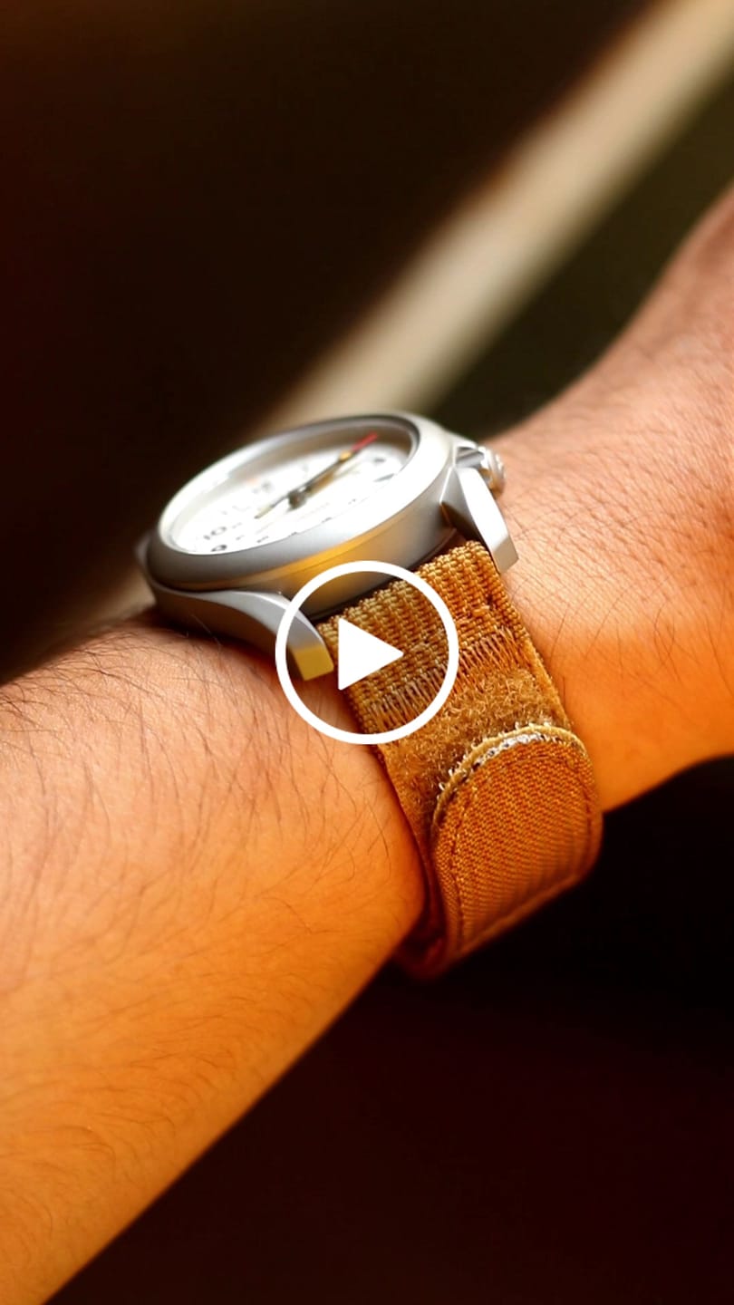 Customer video review of VOYAGER - 100M Waterproof Titanium Automatic Field Watch | White
