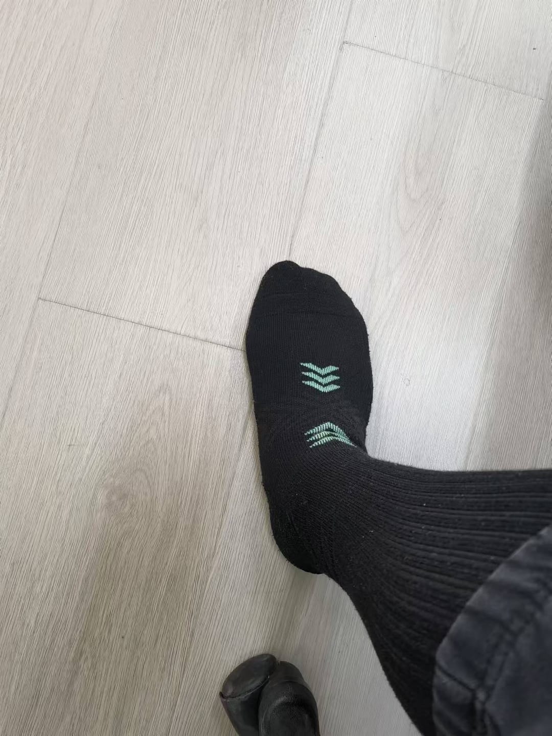 Customer photo review of Men‘s Knee High Socks