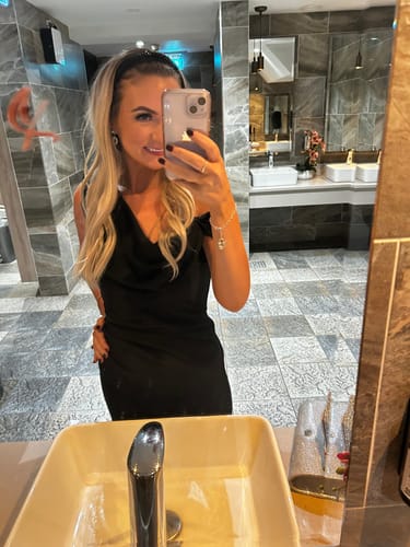 Customer photo review of The Headband Wig Perfect Wave