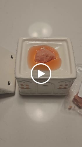 Customer video review of Ultimate Bakery Grubby Wax Melts- You Pick Size & Strength
