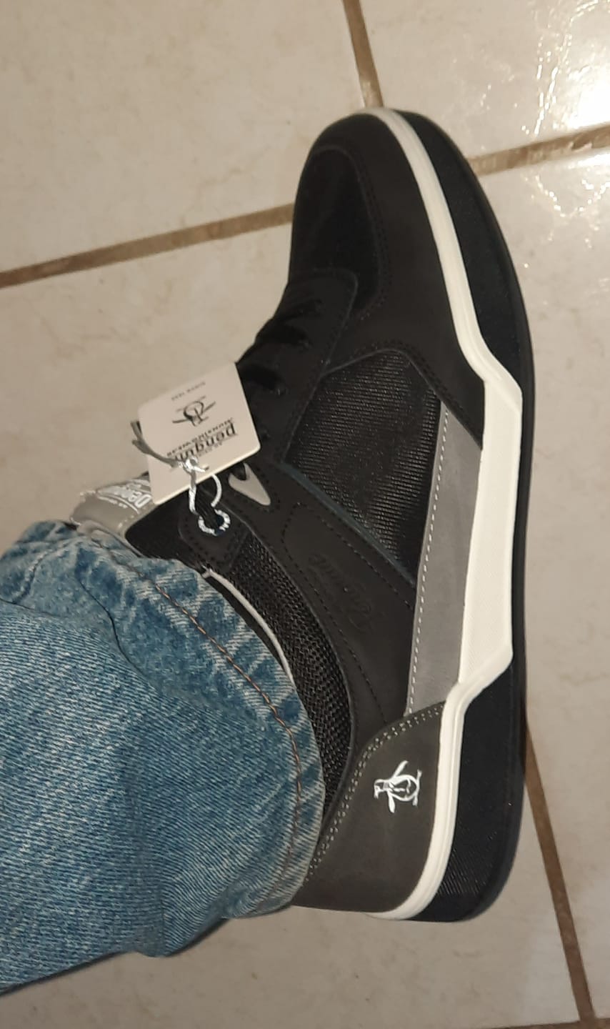 Customer photo review of Tenis Style Hank Negro Con Blanco