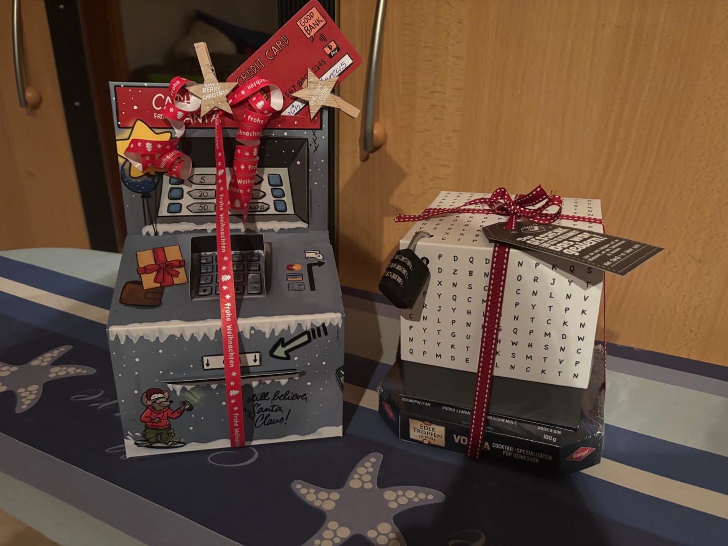Customer photo review of Verpackung von Geldgeschenken - Rätselfaltbox Buchstaben, 12,5 cm, Weiß