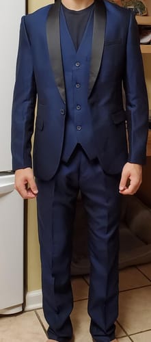 Customer photo review of Men's 3-Piece Classic Groom Dresses Navy Blue Groomsmen Suit