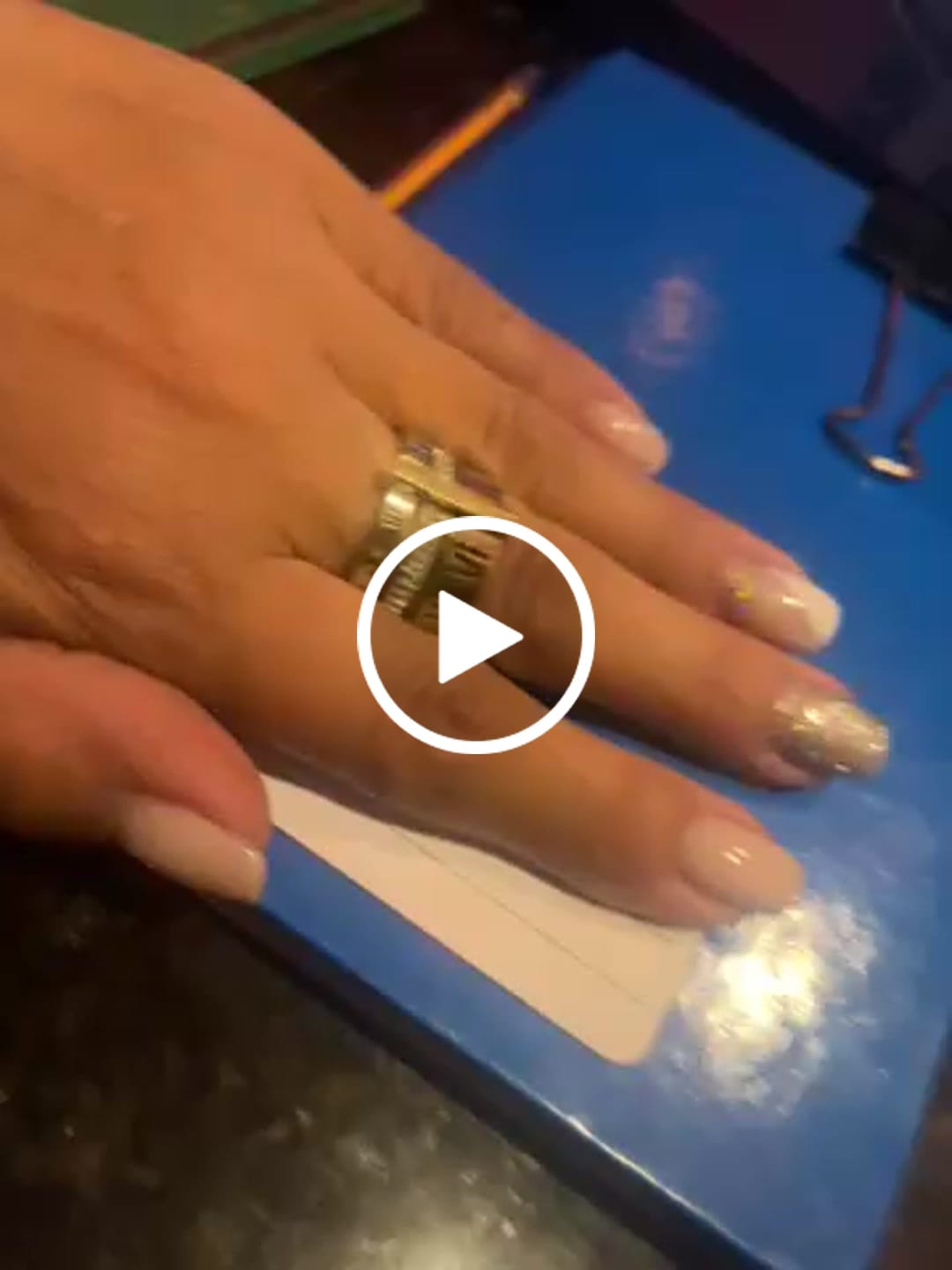 Customer video review of Colar Celina Trio Camadas Malha Banhado em Ouro 18K