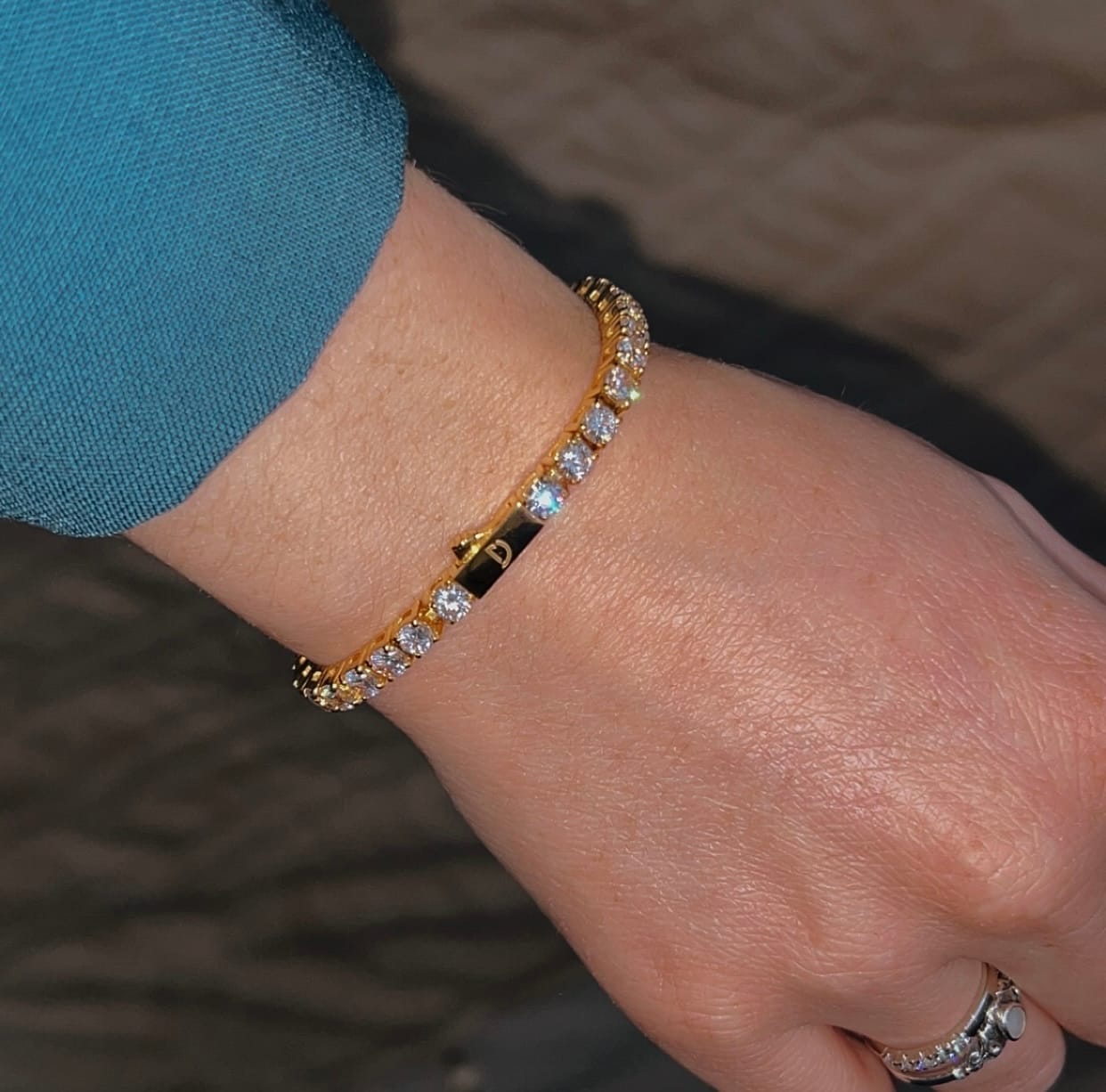 Customer photo review of TENNISBOY BRACELET. - 4MM 18K GOLD