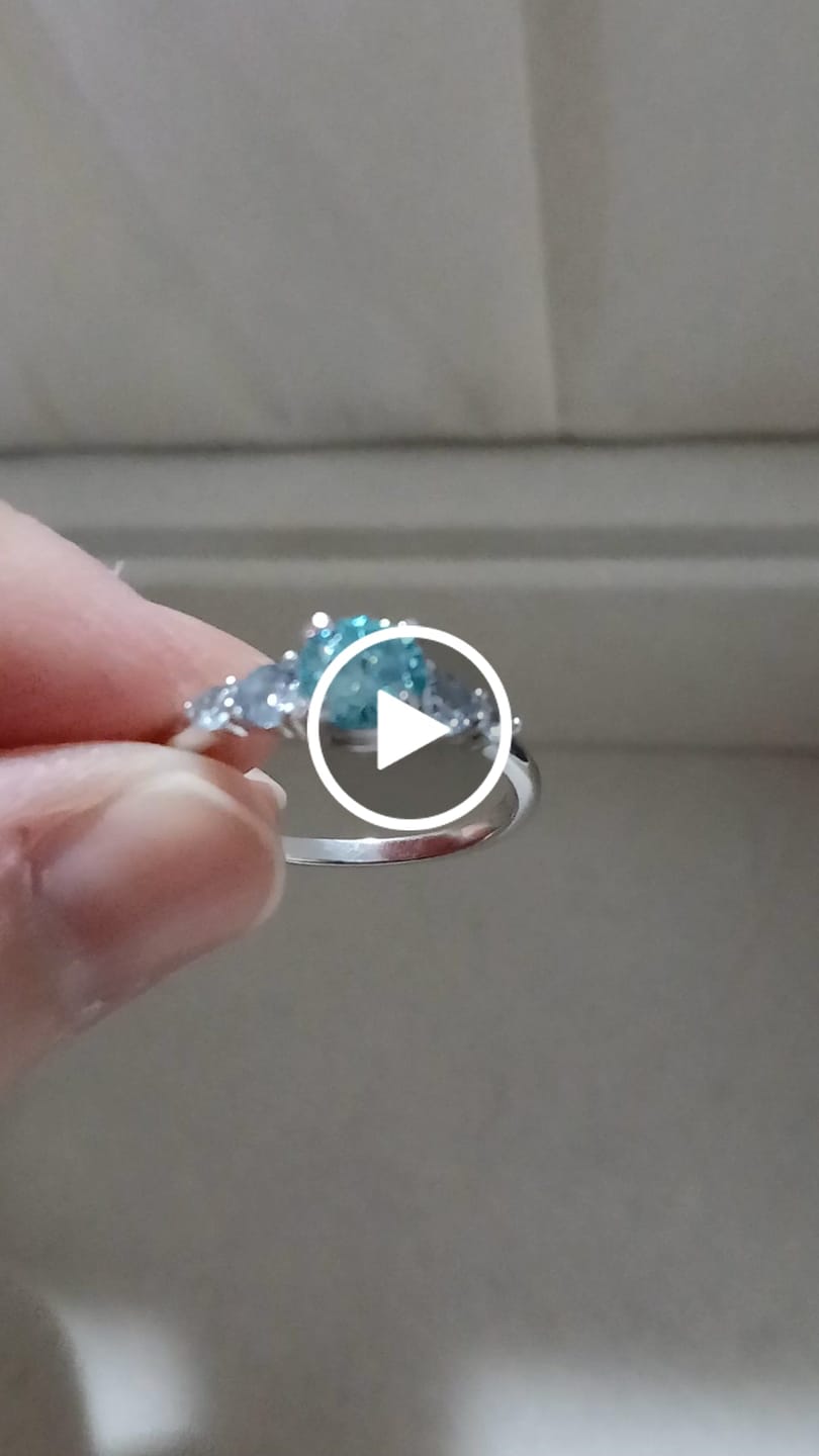 Customer video review of The Eveline