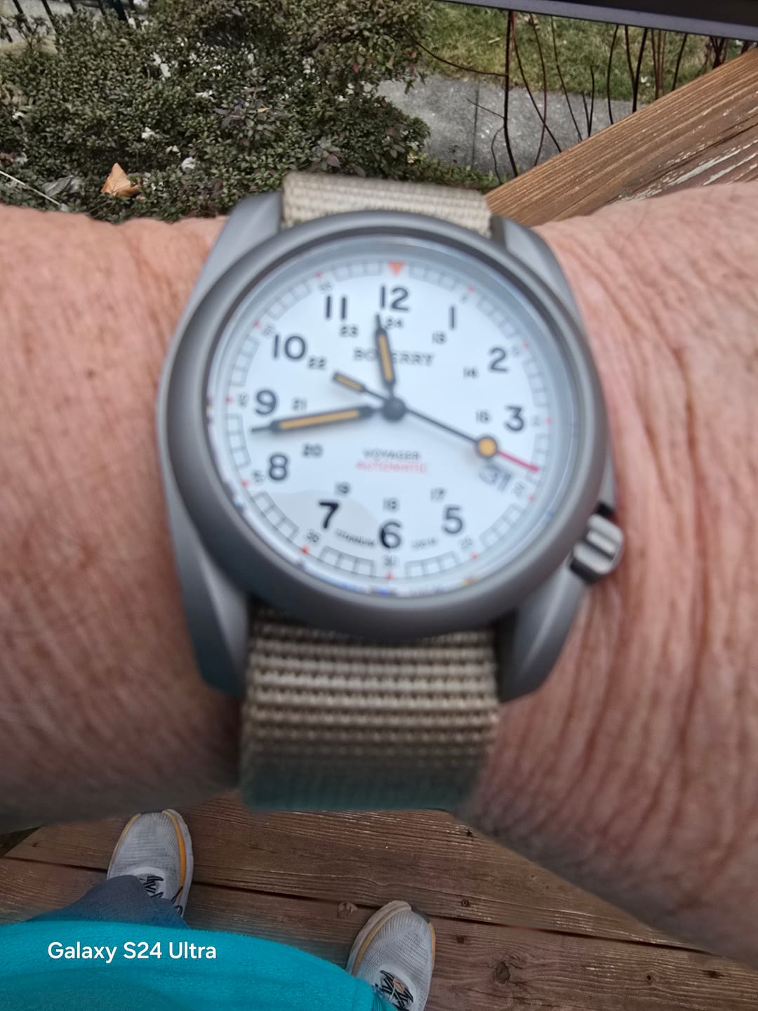 Customer photo review of VOYAGER - 100M Waterproof Titanium Automatic Field Watch | White