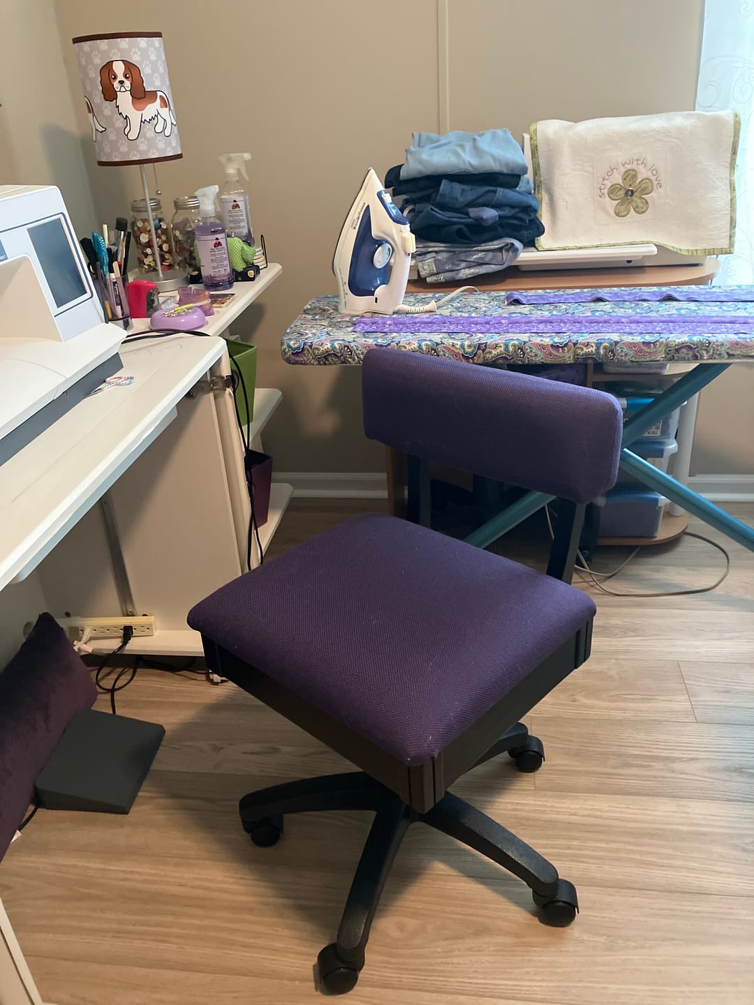 Customer photo review of Arrow Hydraulic Sewing Chair