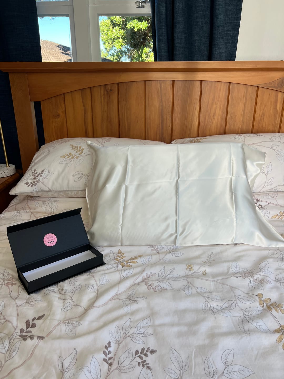 Customer photo review of Ivory White Silk Pillowcase-  NZ Standard Size - Zip Closure