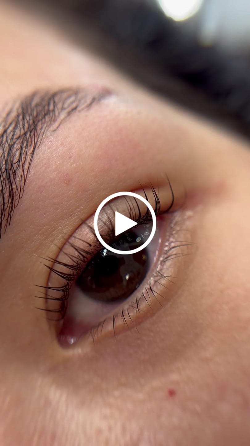 Customer video review of Neutralising Cream - Laminación (paso 2) | My Lamination