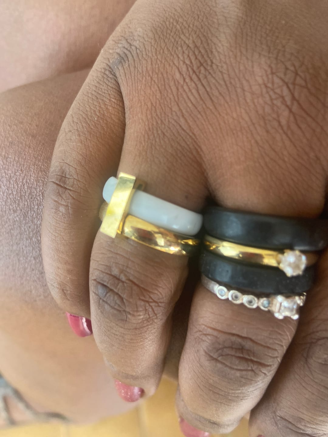 Customer photo review of Anel Camadas Rich Banhado em Ouro 18K