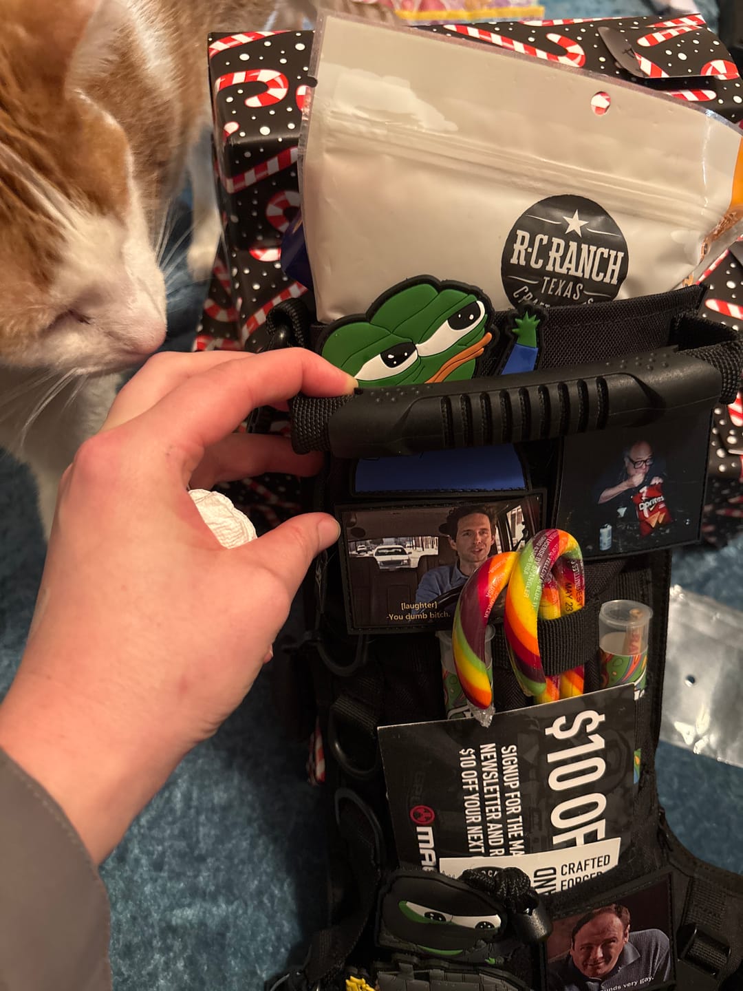 Customer photo review of Help Helper Apu
