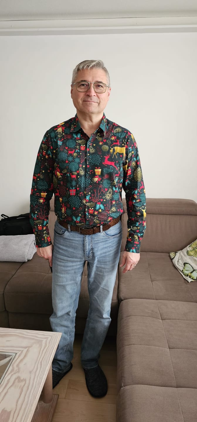 Customer photo review of Herren Weihnachts Langarmhemd aus Baumwolle