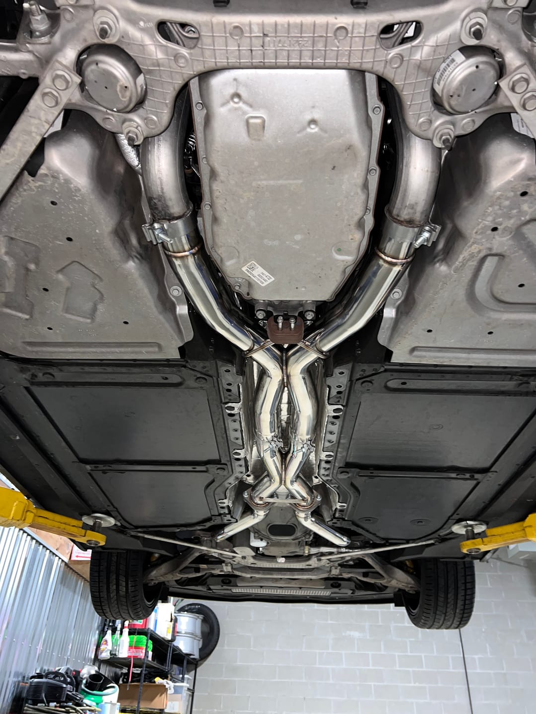 Customer photo review of Corvette C7 3" 6.2L V8 3" Connection Performance X-Pipe