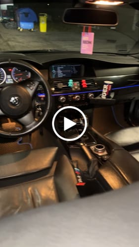 Customer video review of Dywaniki samochodowe na zamówienie - Przód i tył