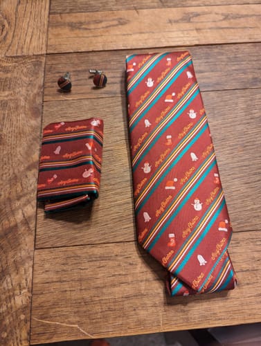 Customer photo review of Red Christmas Snowflakes Silk Men's Necktie Pocket Square Cufflinks Set