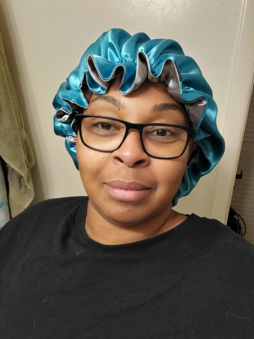 Customer photo review of Satin bonnet
