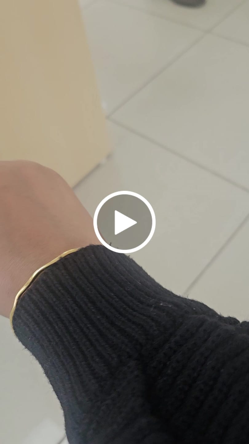 Customer video review of Wave Bracelet