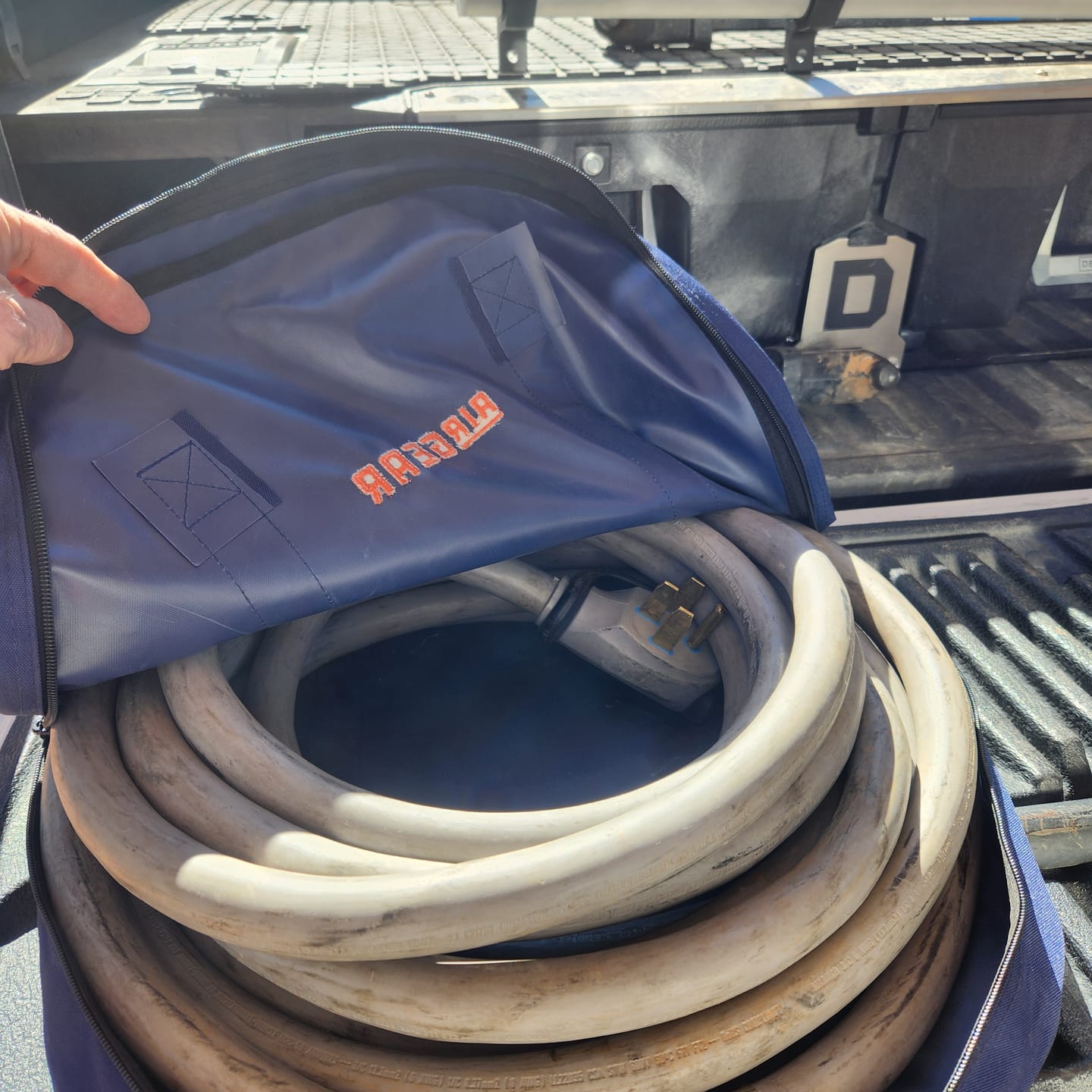 Customer photo review of AIR GEAR Power Cord Storage Bag