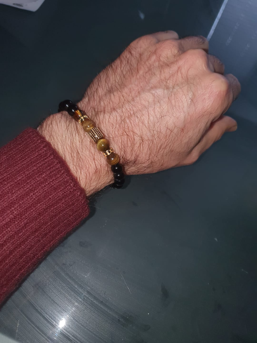 Customer photo review of Bracelet en perles noires givrées en œil de tigre pour homme Olivenorma