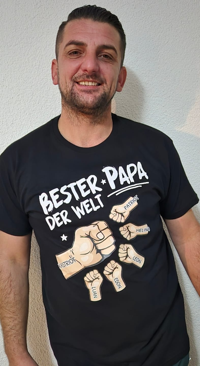 Customer photo review of Bester Papa Ever - Personalisiertes T-Shirt für Papa dunkel