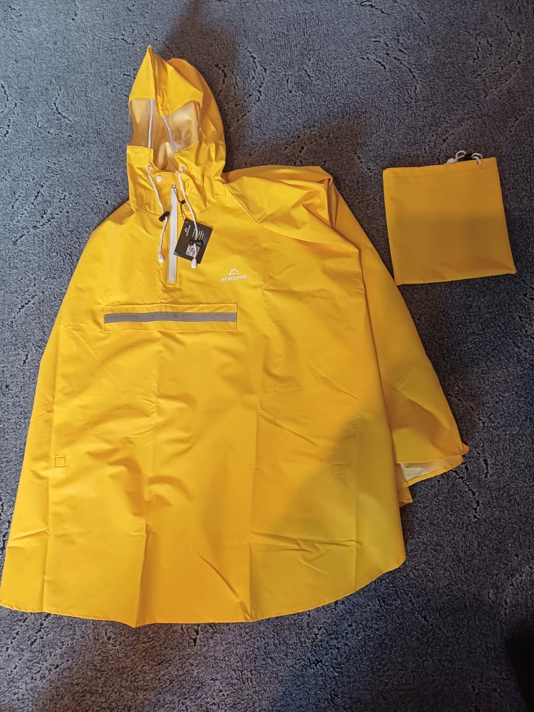 Customer photo review of Regenponcho RainOne mit AquaShield 2.0 Technologie