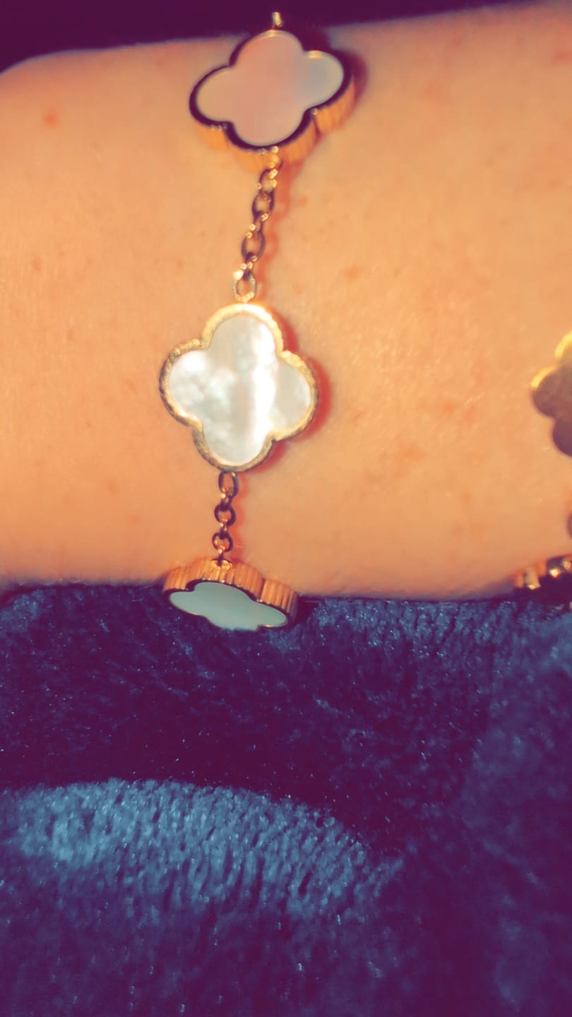 Customer photo review of Perlmutt Lucky Leaf Abbaddon Armband 14k Vergoldet