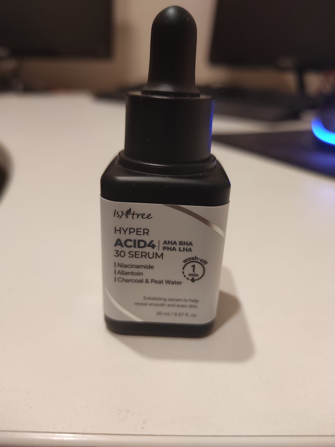 Customer photo review of Serums-pīlings ar skābju kompleksu Isntree Hyper Acid 4 AHA BHA PHA LHA 30 Serum