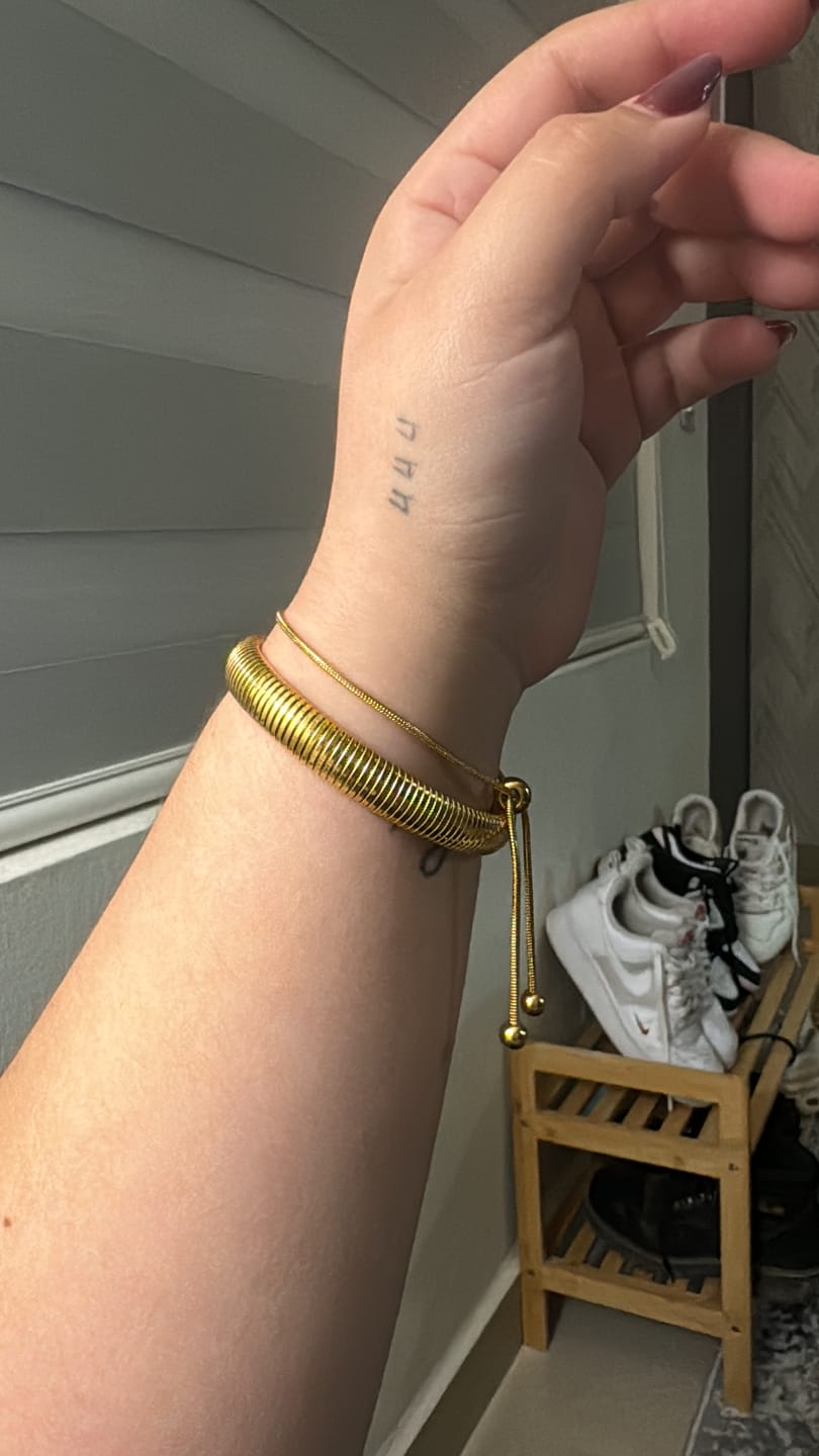 Customer photo review of Pulsera Icy