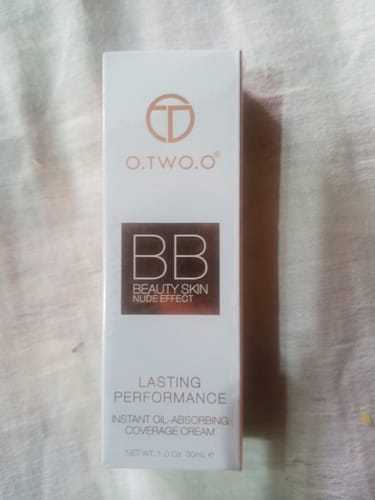 Customer photo review of O.TWO.O BEAUTY SKIN NUDE EFFECT BB CREAM