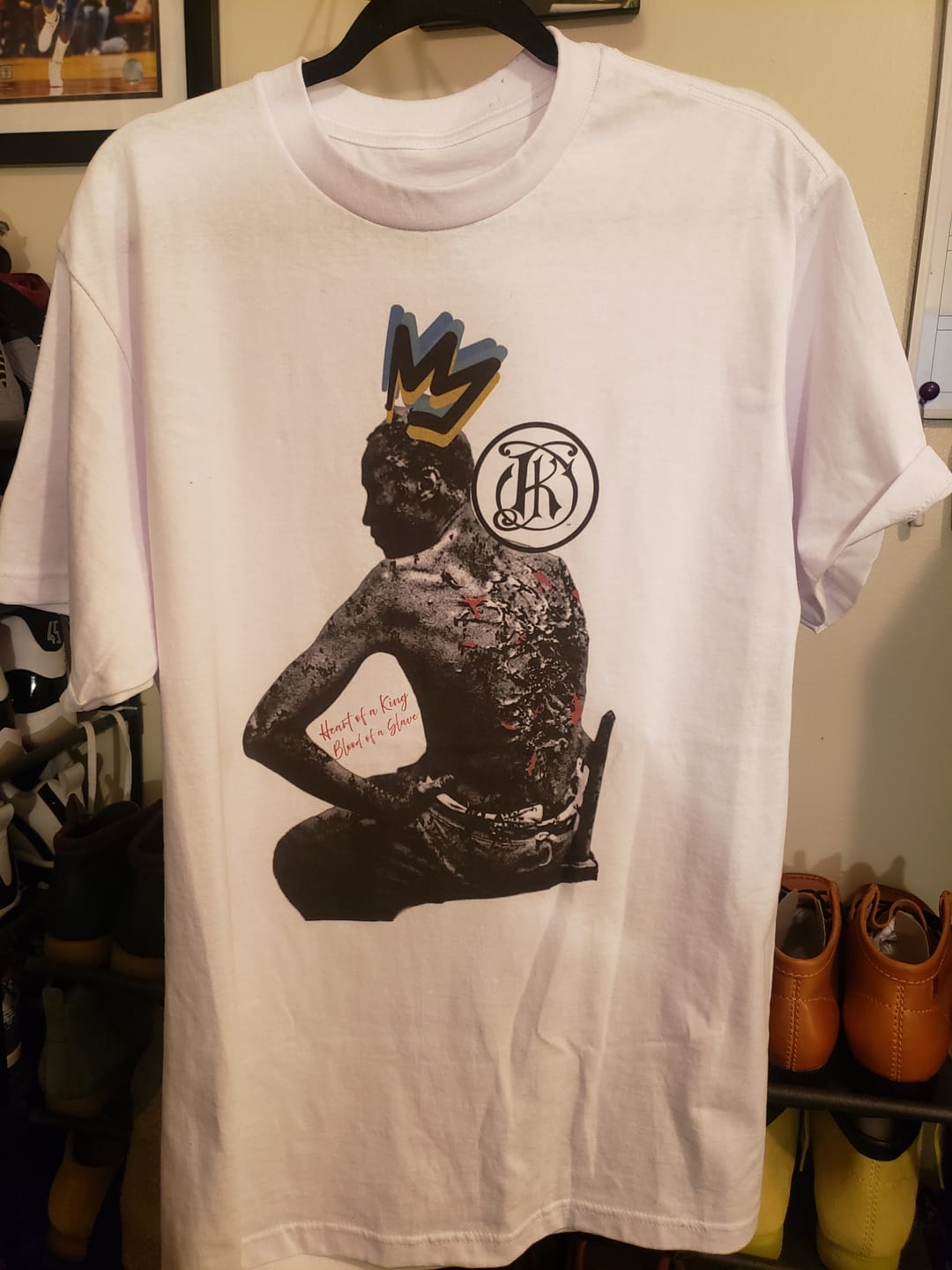 Customer photo review of Active Short-Sleeve Crewneck T-Shirt