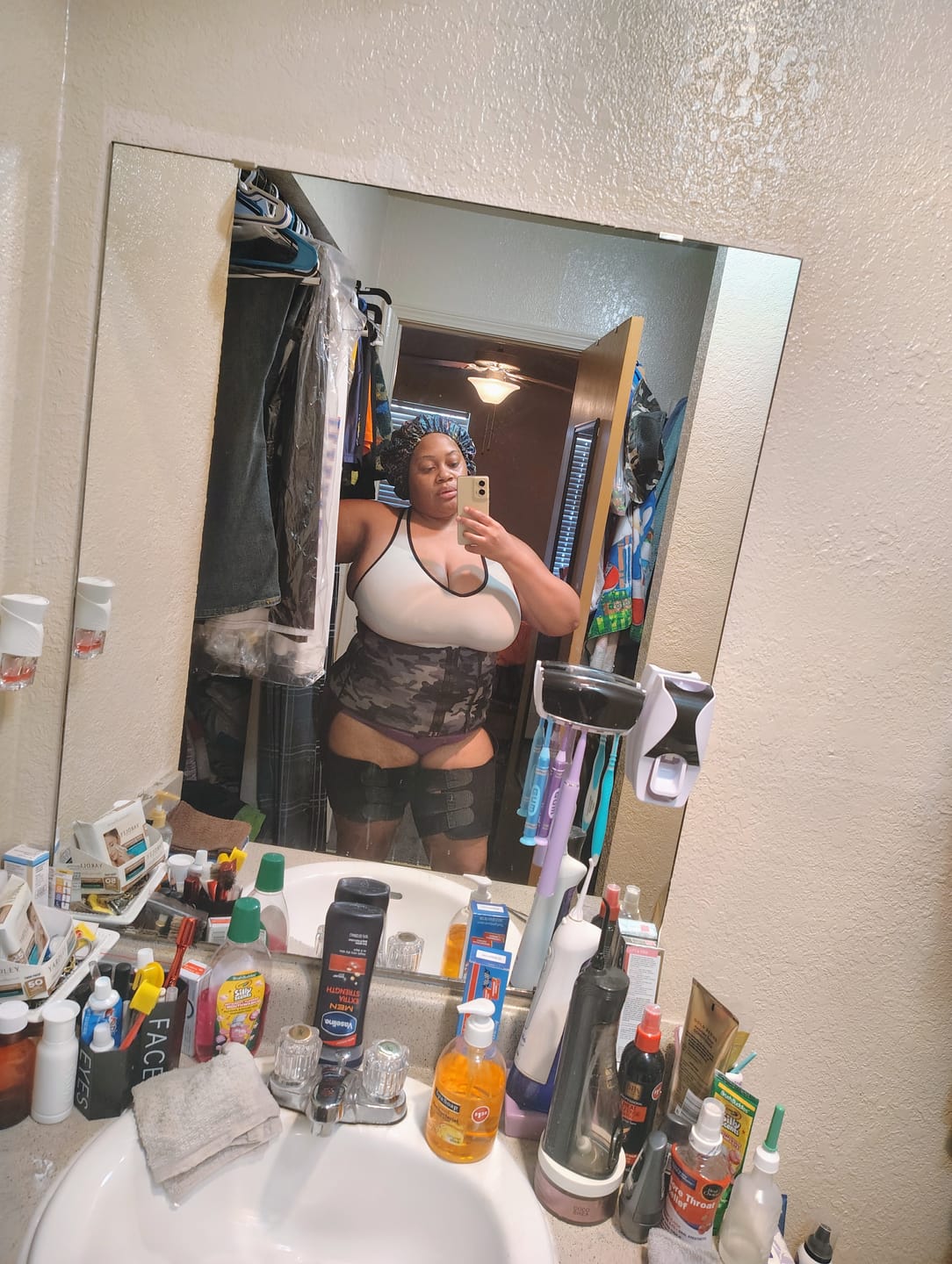 Customer photo review of 3 In 1 Waist Thighs Trainer