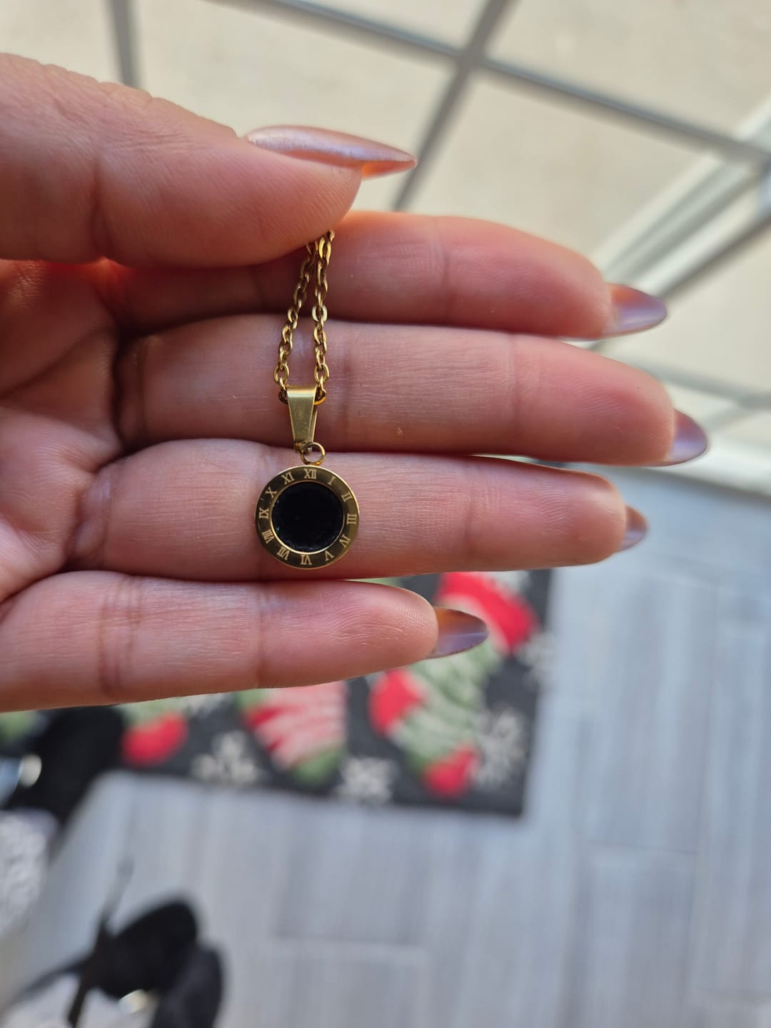 Customer photo review of Collar Medalla