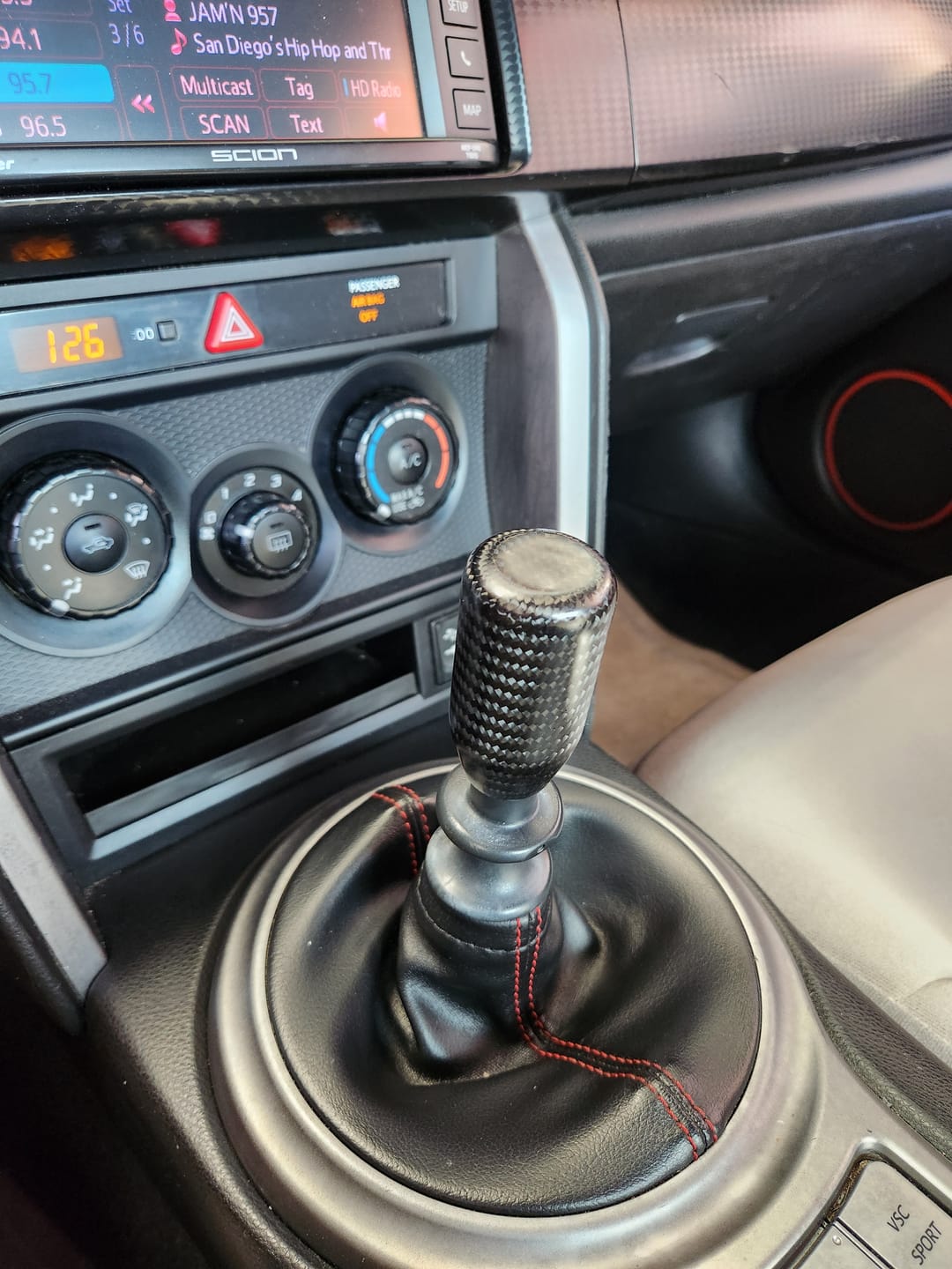 Customer photo review of Damaged Shift Knobs