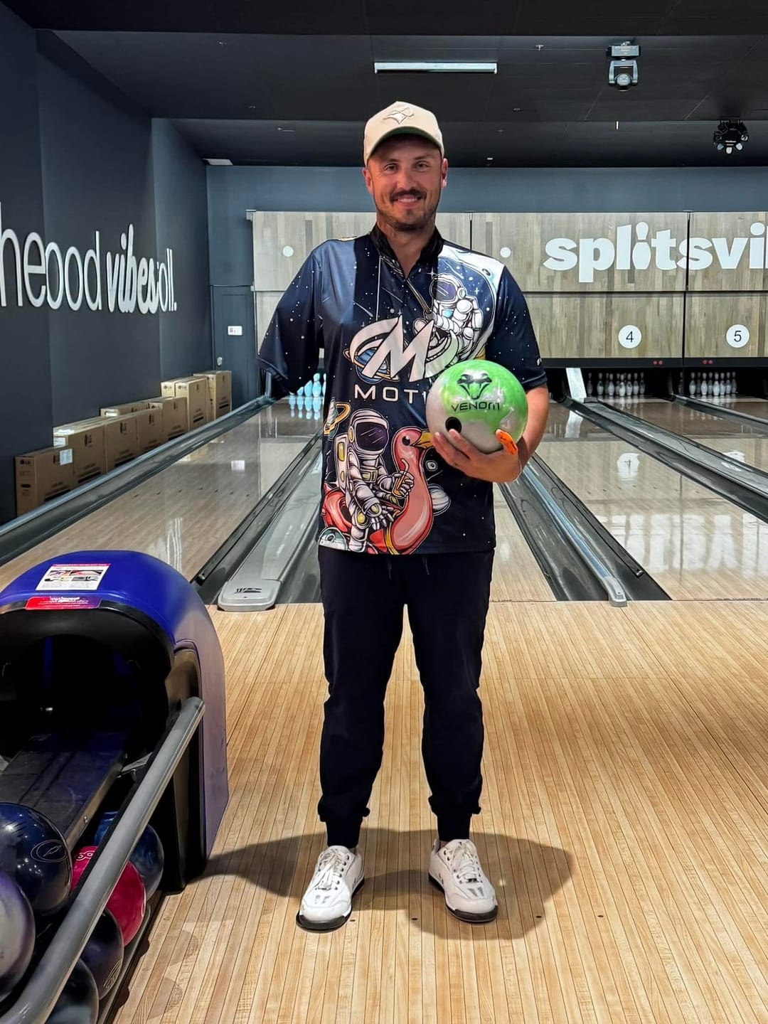 Customer photo review of SERAPHIC - BOWLING JERSEY