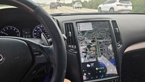Customer photo review of Infiniti G37 2007-2013 Apple CarPlay & Android Auto Tesla-Style 14.4"