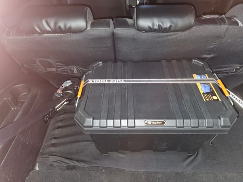 Ross H. review of Retractable Ratchet Strap - 2.55M x 25mm Combo (Black) image 1 out of 2