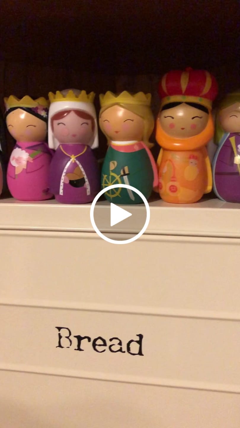 Customer video review of Our Lady of Good Health Shining Light Doll