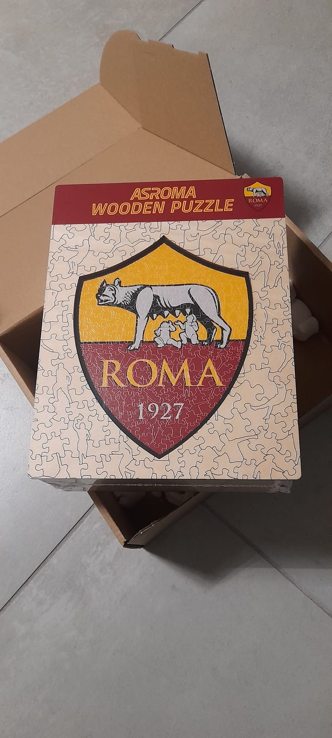 Customer photo review of Logo Roma® - Puzzle di Legno