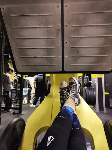 Customer photo review of TRAINING KNEE SLEEVES