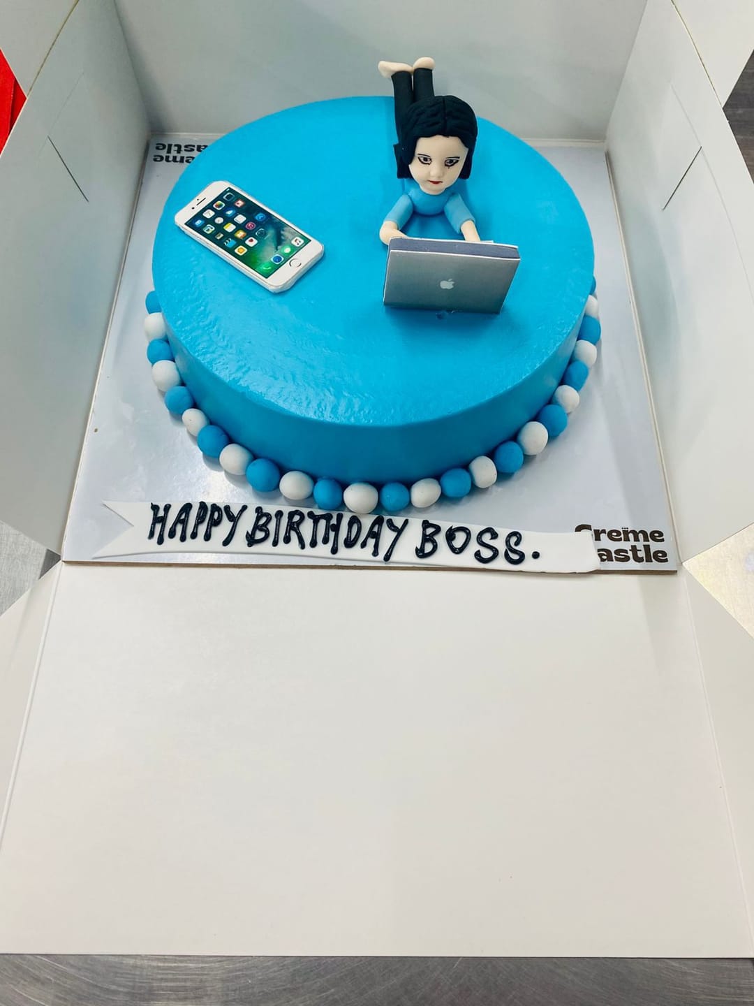 Customer photo review of Cake for a workaholic