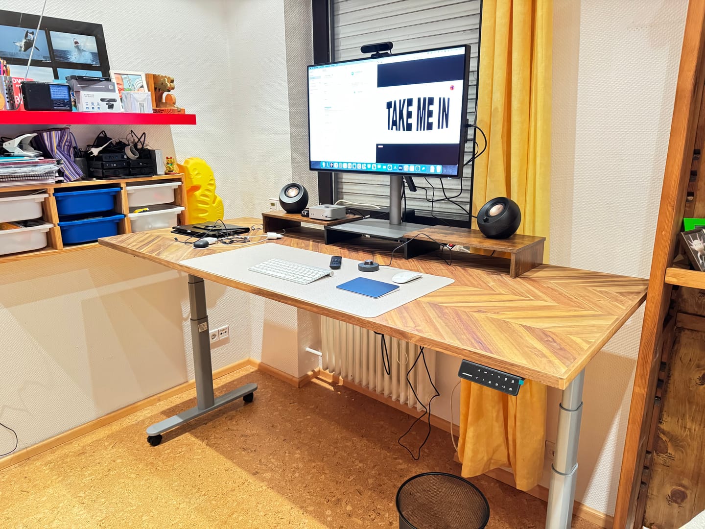Customer photo review of Maidesite TH2 Plus Art - Tischgestell Elektrisch Höhenverstellbar