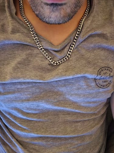 Reseña con foto de un cliente sobre Cadena Cuban Link 8mm