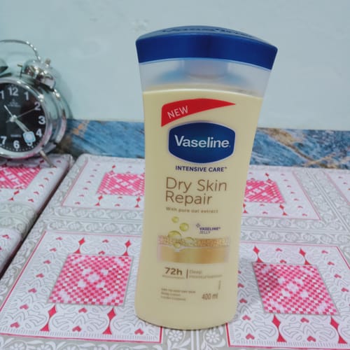 Customer photo review of Vaseline Dry Skin Repair Intensive Care Lotion 400ml