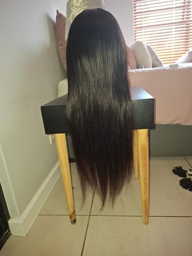 Customer photo review of Peruvian 4x4 Lace Wig - Straight