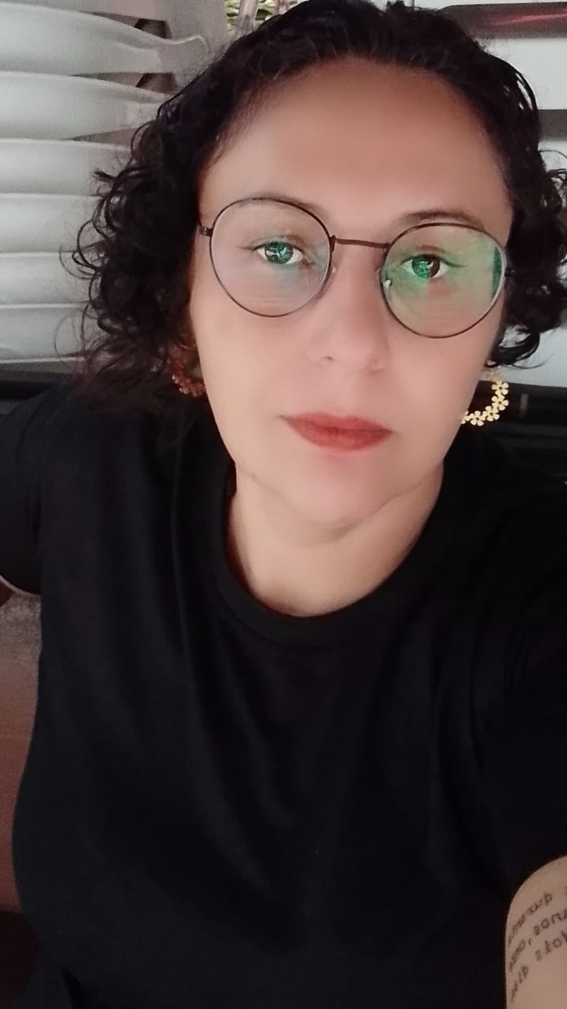 Customer photo review of Óculos de Grau Chelsea