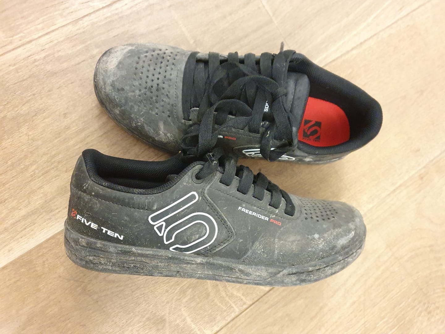 Customer photo review of Five Ten Freerider Pro - נעלי רכיבה לשטח פלטים