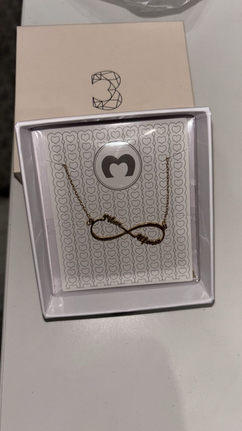 Customer photo review of Collar Infinito ~ Personalizable