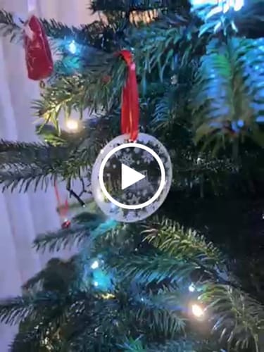 Customer video review of Weihnachtsdeko mit Schneeflocken