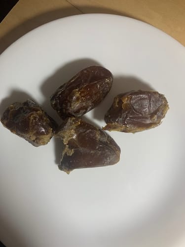 Customer photo review of Organic Jumbo Medjool Dates Box